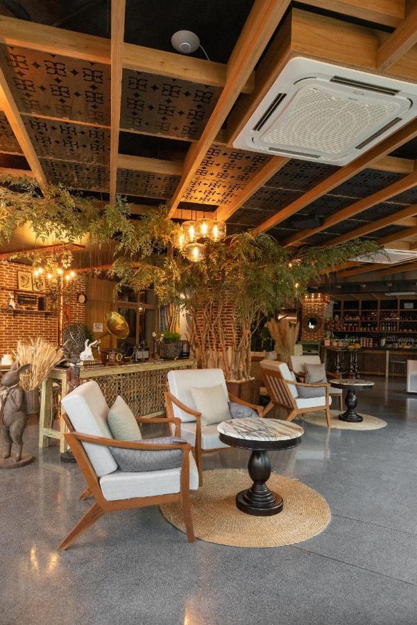 Sanae' Oldtown Hotel شيانغ ماي المظهر الخارجي الصورة